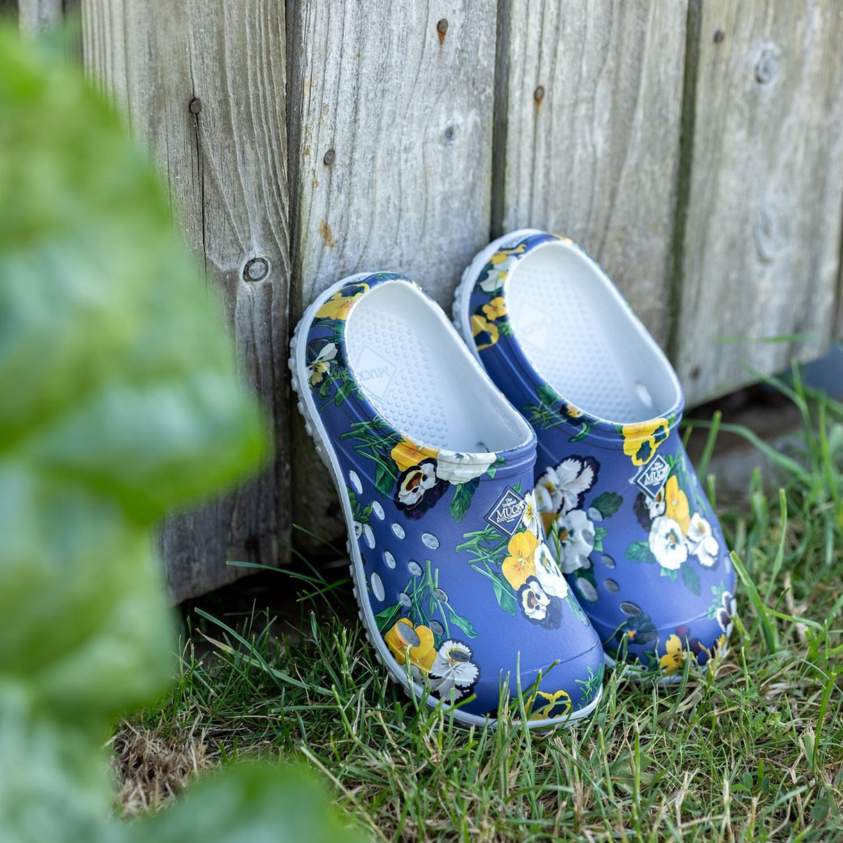 Women's Muckster Lite Clogs Navy Floral Print
