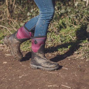 Women's Arctic Sport II Short Boots Magenta Digi Fade Print