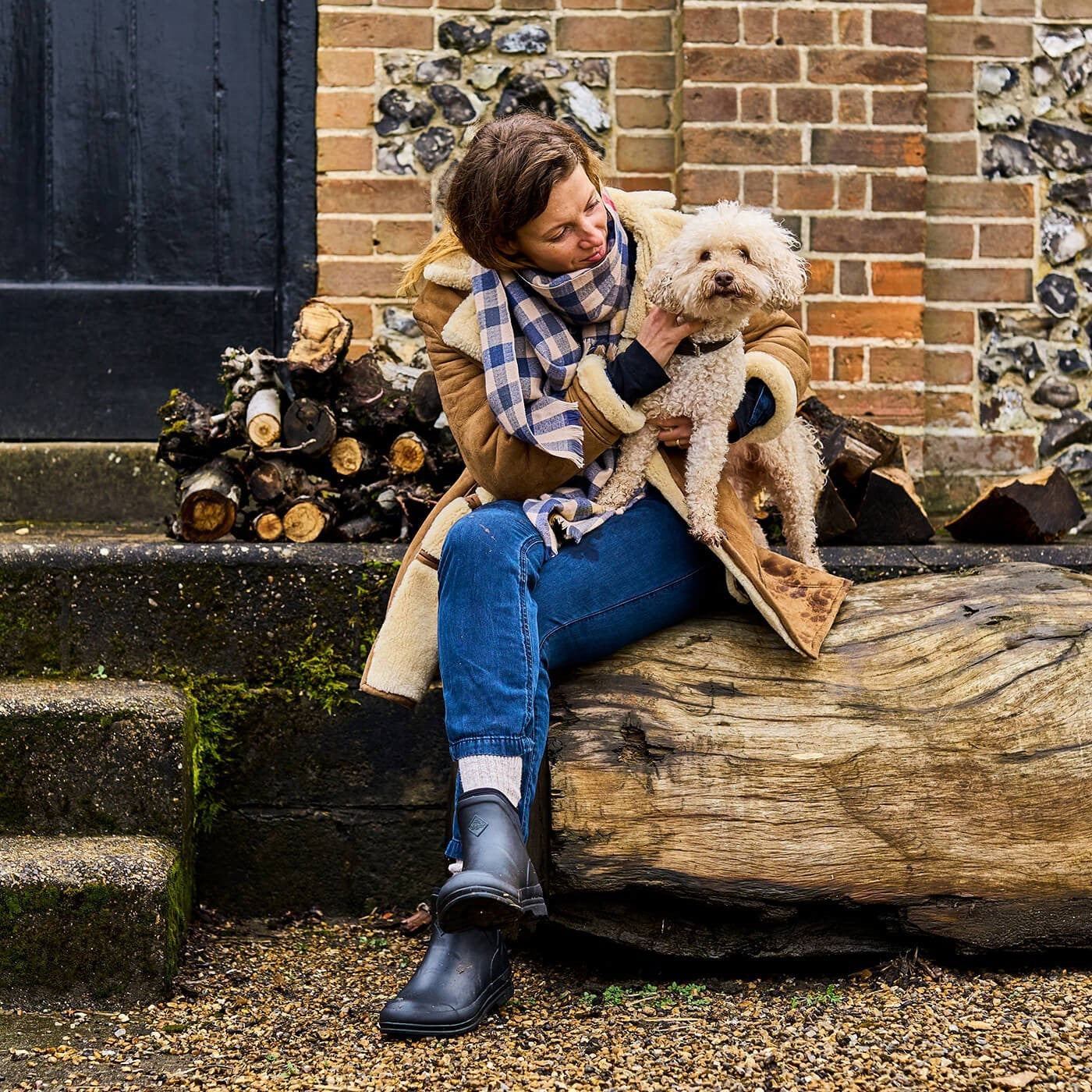 Ladies muck boots for dog walking best sale